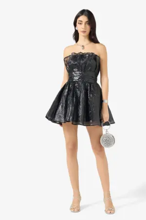 فستان محبوك قصير الأكمام بياقة قارب