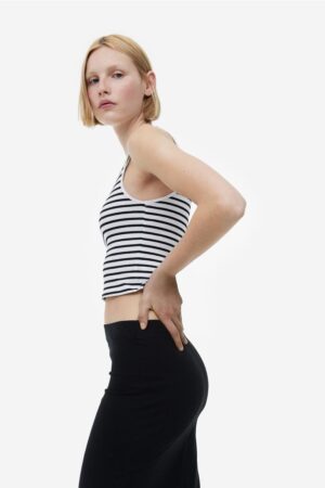 تيشيرت نسائية